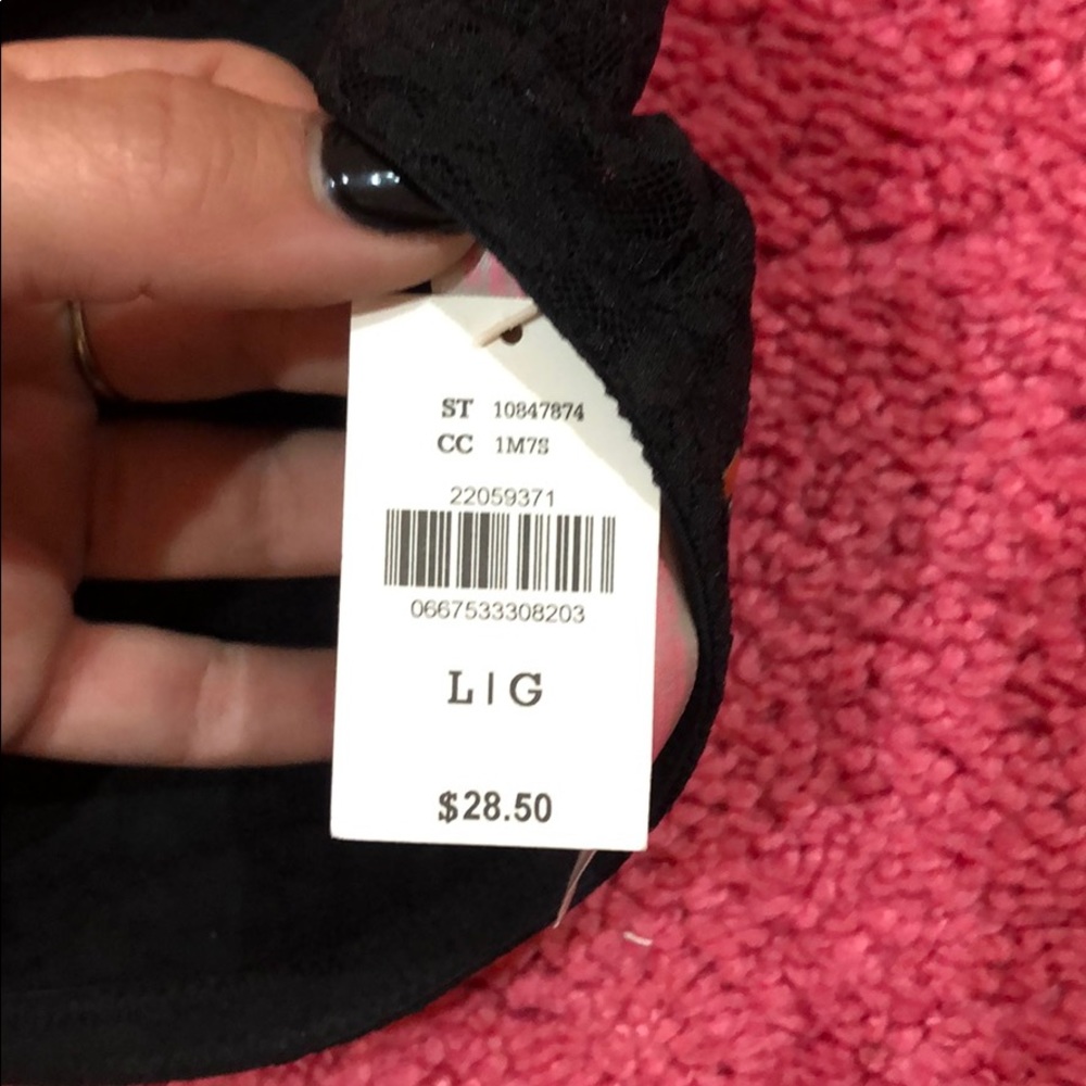 NWT Stylish Bando - Picture 4 of 5